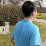 (87) En person i nød